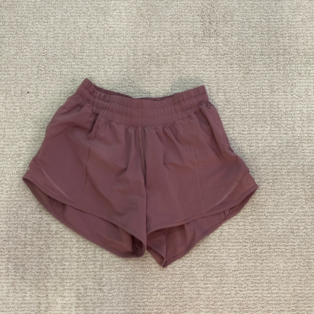 Lululemon Hotty Hot Shorts 4in Size 2